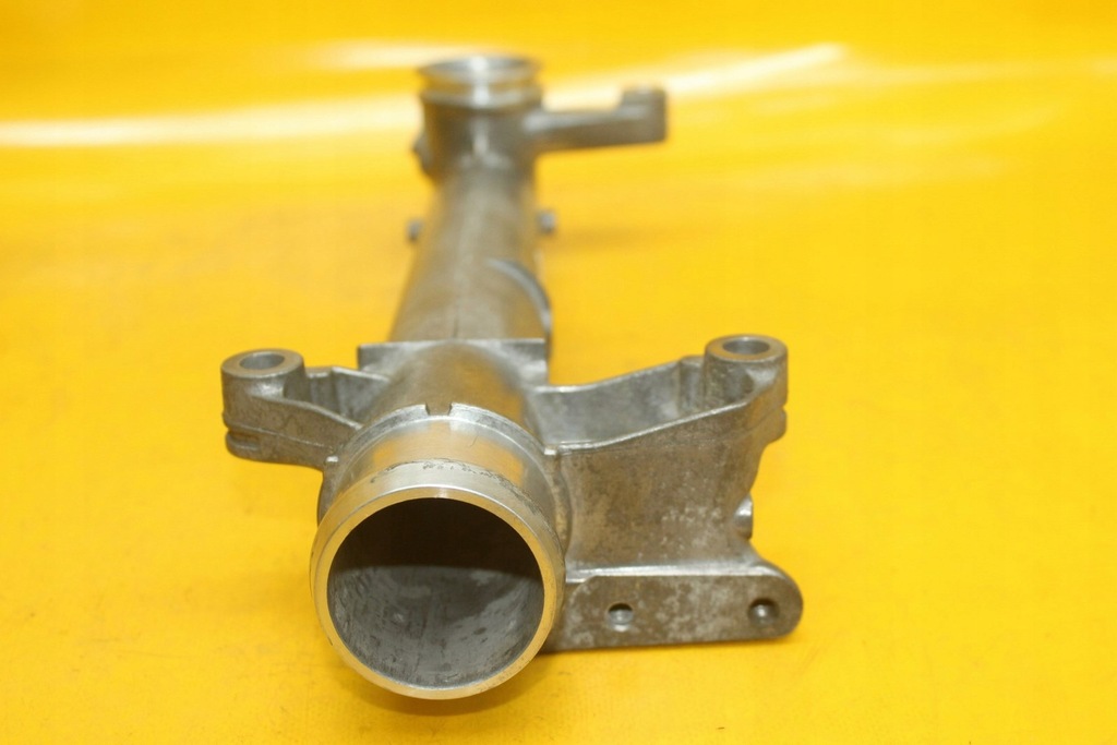 Mercedes W205 274.920 2.0 CGI A2742000053 Σωλήνας σωλήνα νερού Product image