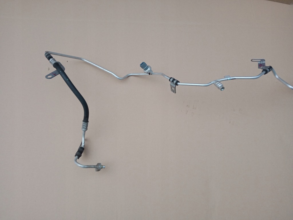 RENAULT MEGANE IV AIR CONDITIONING PIPE 924405684R Product image