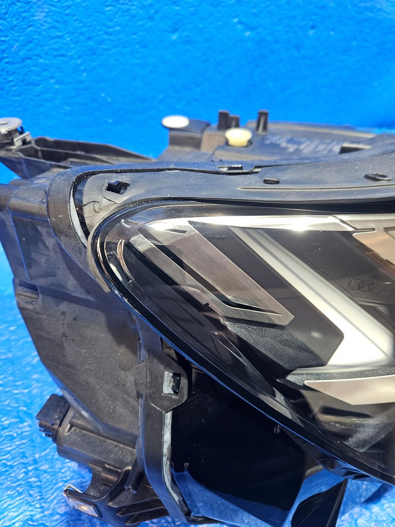 Δεξιά μπροστινό δίκαιο μπροστά δεξιά Audi Q4 E-Tron 89A941036M Product image