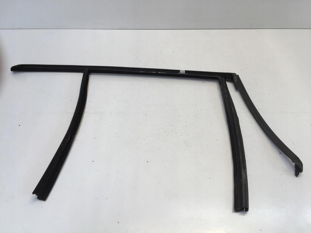 BMW 1 F40 STRIP ΟΔΗΓΟΣ ΚΑΠΑΚΙ ΑΡΙΣΤΕΡΟ ΠΙΣΩ Product image