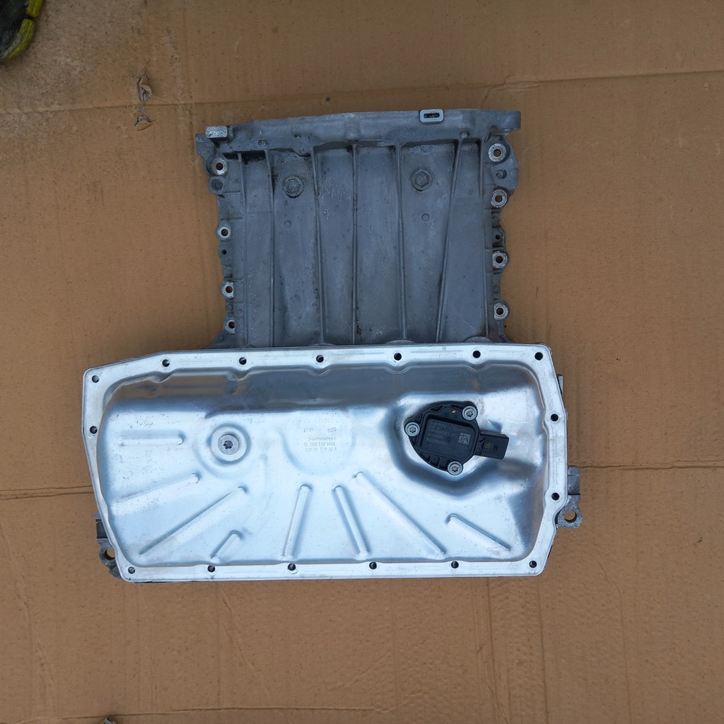 OIL TAN CRATER PORSCHE AUDI 3.0 TFSI 06M103602Q 079907660A 06M103805M Product image