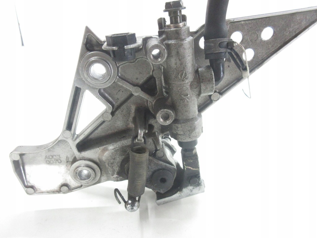 Kawasaki με 750 Z750 03-06 Ρυθμίστε τα πόδια δεξιά φρένο πεντάλ Product image