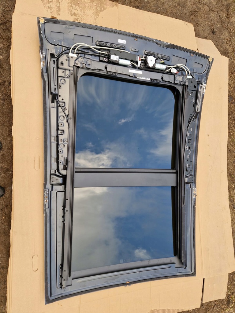 Mercedes GLC 254 Panorama Roof Sunroof Product image