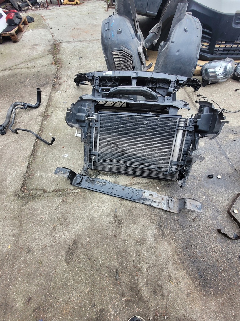 Πλήρες μπροστινό μέρος του Citroen Jumpy III EWP Product image
