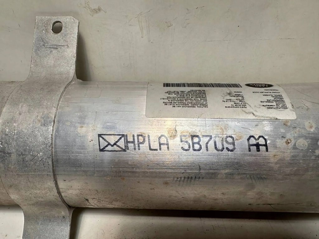 AIR TANK RANGE ROVER L494 LAND DISCOVERY 5 L462 HPLA-5B709-AA Product image