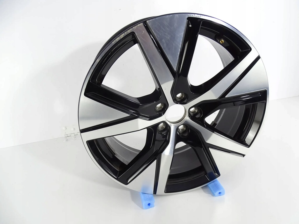 VOLVO RIM 7.5J x 19 H2 ET50.5 32243375 Product image