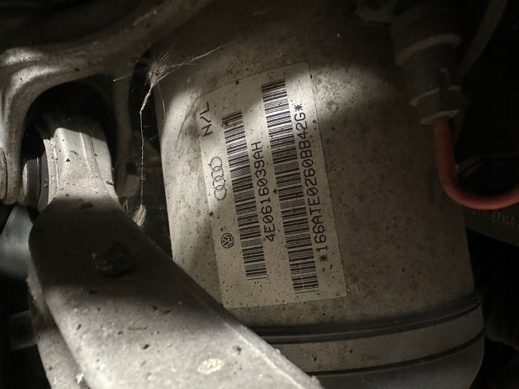ΑΜΟΡΤΙΣΤΗΡΙ ΑΡΙΣΤΕΡΟ ΜΠΡΟΣΤΑ N/L AUDI A8 D3 Product image