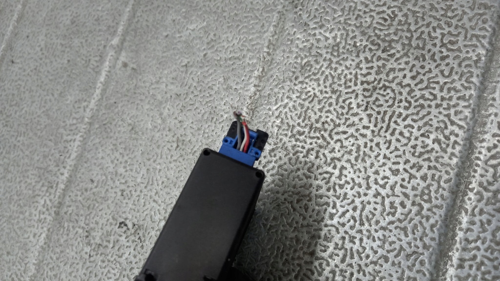 ΚΑΡΤΑ ΑΝΑΓΝΩΣΤΗΣ RENAULT VEL SATIS I 03R HB 2.0B 8200224594 Product image