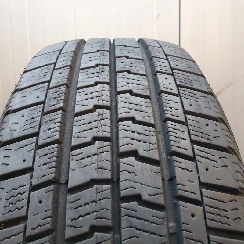λαβή χιονιού Goodyear Cargo UltraGrip 2 235/65R16 115/113 R (3PMS Product image