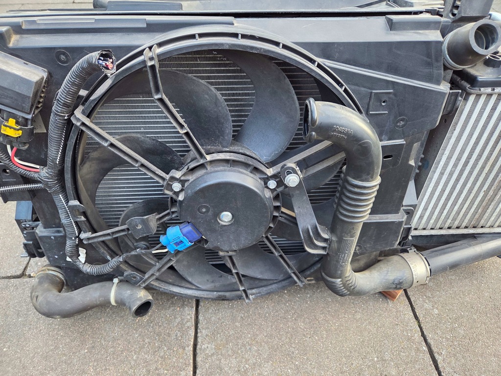 CLIO IV CAPTUR και TCE Cooler Fan Σετ 12-2019 Product image
