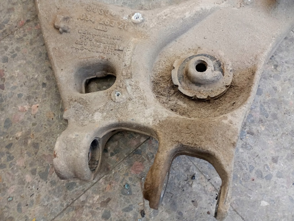 8E0505312 ΔΕΞΙΑ Audi A4 B6 2.5 V6 2.0B Δεξιά Product image