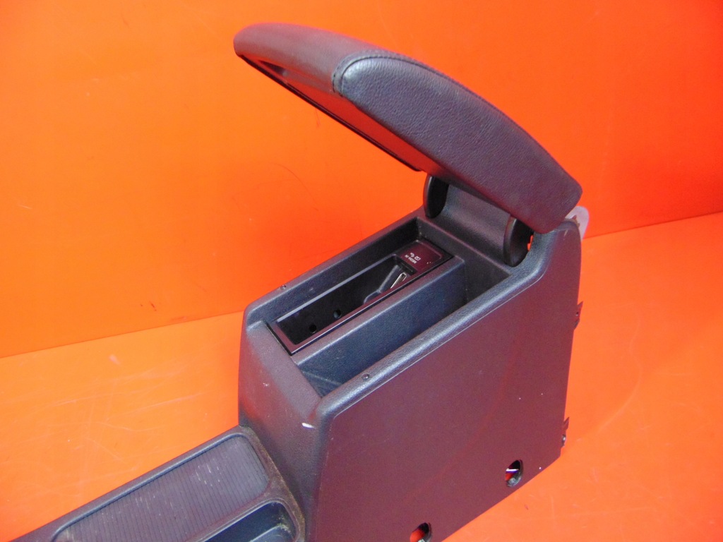 VW TIGUAN I 5N 5N2 LIFT CENTER TUNNEL ΒΡΑΧΙΟΝΙΟ ΔΕΡΜΑΤΙΝΟ EUROPE Product image