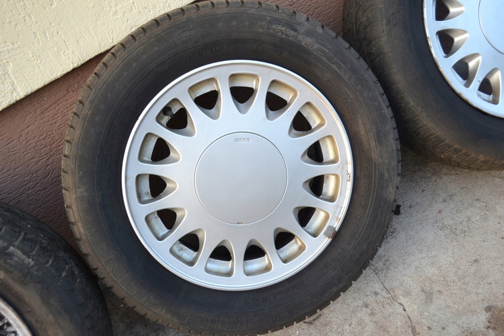 SAAB 900 9000 Wheels Rims Original K6 6Jx15 ET33 Product image
