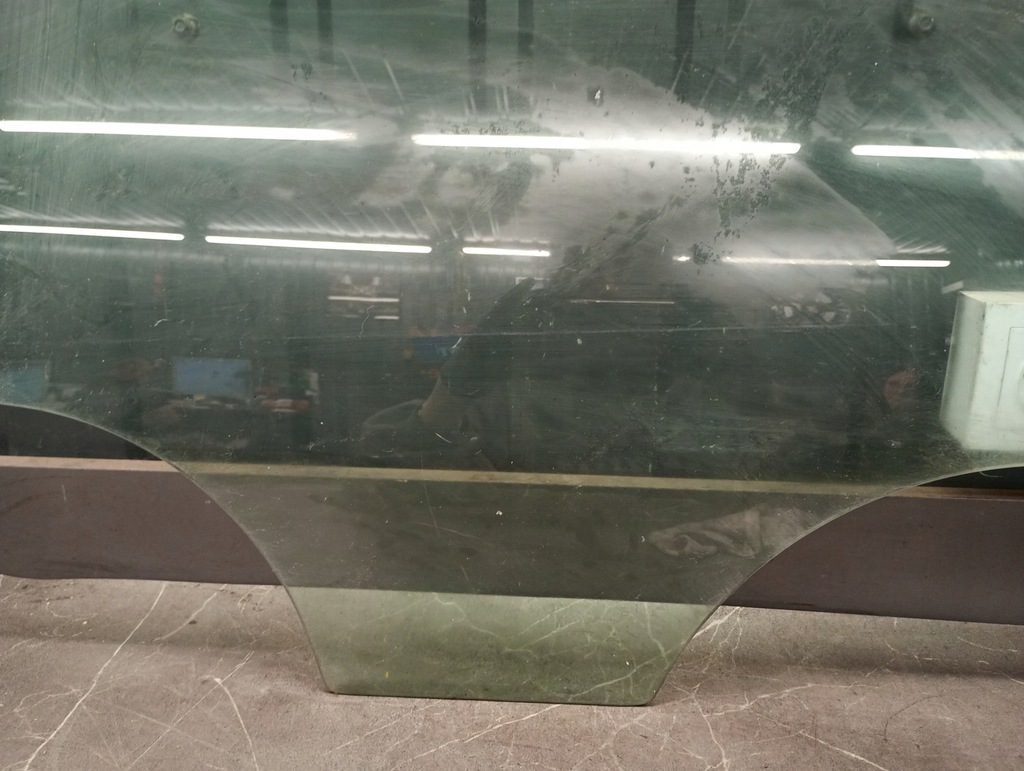 αριστερό γυάλινο πίσω κάθισμα Leon II 06R Product image