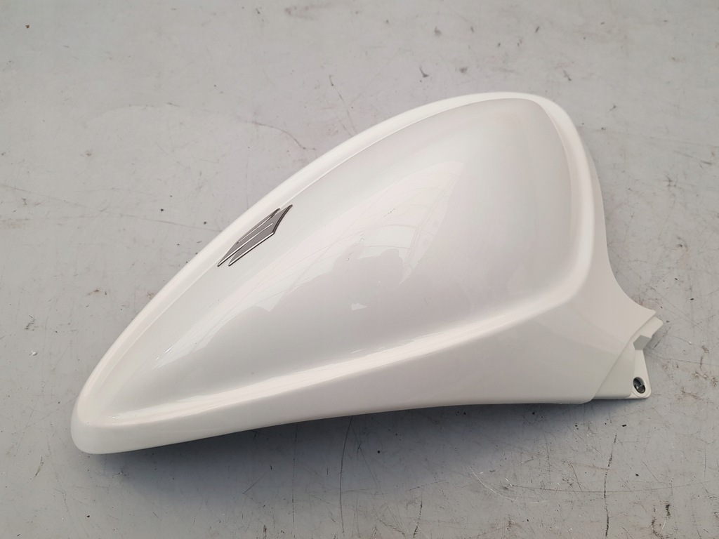 Θωρακική ασπίδα αριστερή πλευρά Baczy Suzuki SFV 650 Gladius 09-15 Καλύψτε τη δεξαμενή Product image
