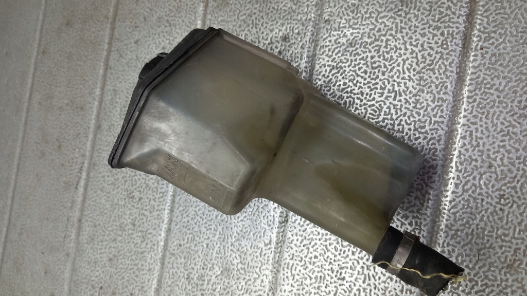 ΔΟΧΕΙΟ ΨΥΚΤΙΚΟΥ VOLVO V40 03R COMBI 30804963 Product image