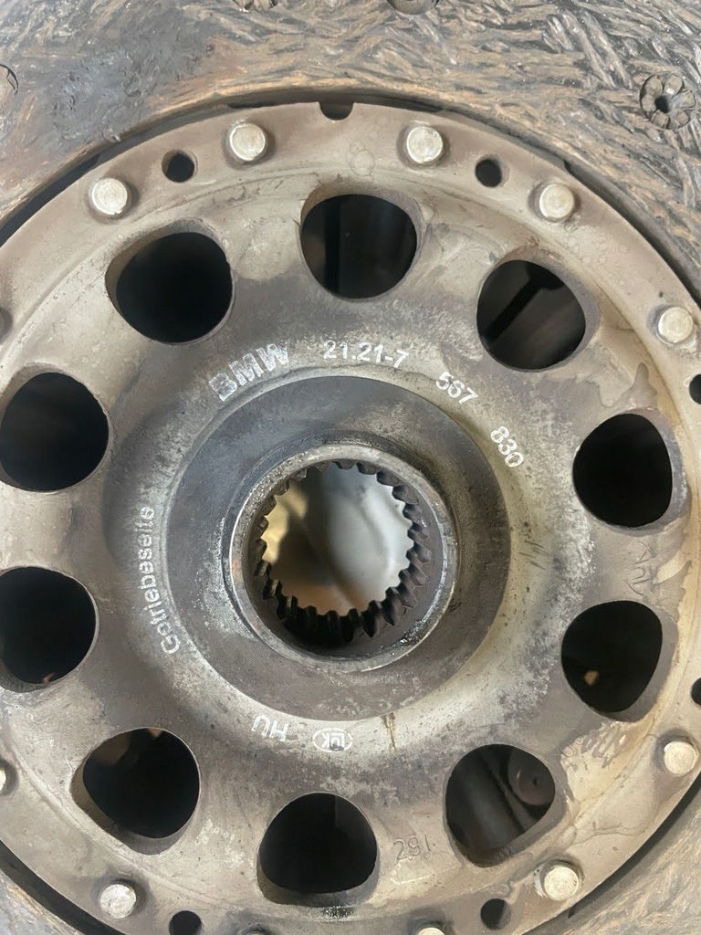 BMW συμπλέκτης διπλής μάζας 21217567830 21217563287 Product image