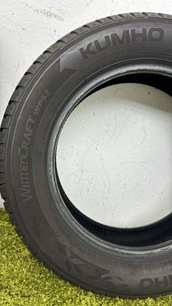 4x Σετ χειμερινών ελαστικών Kumho WinterCraft W52 205/60/16 92H 23r 7,5mm Nice Product image