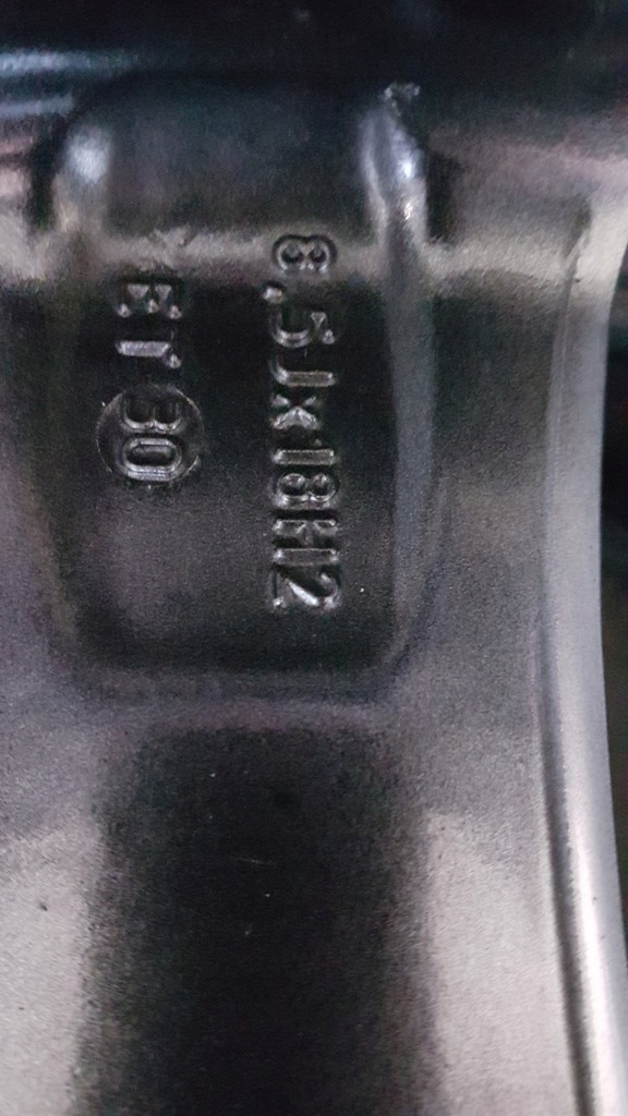RIAL RIMS 8,5'X 18 ET 30 KBA 48727 5X112 Product image