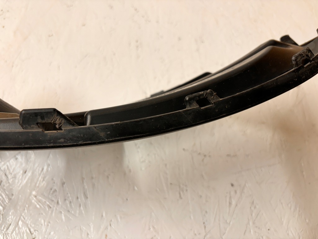 RENAULT MEGANE III LIFT KRATKA ZDERZAKA LEWA 261A32193R WYS 24H Product image