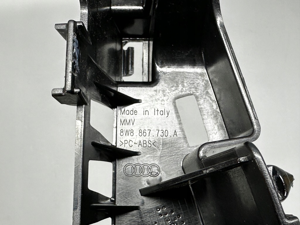 AUDI A5 F5 II 8W SPORTBACK ΛΑΒΗ ΣΤΗΡΙΞΗ ΗΧΕΙΟΥ ΔΕΞΙΑ ΠΙΣΩ ΔΕΞΙΑ Product image