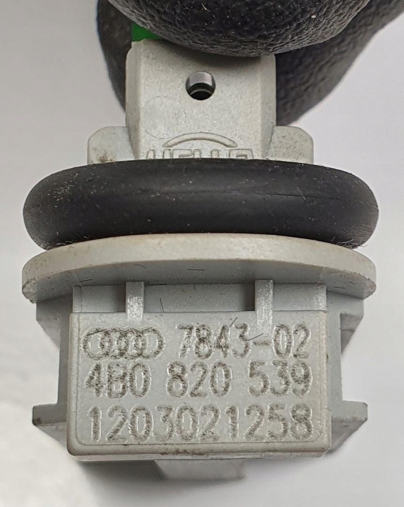 ΑΙΣΘΗΤΗΡΑΣ ΘΕΡΜΟΚΡΑΣΙΑΣ VW PASSAT B5 4B0820539 Product image