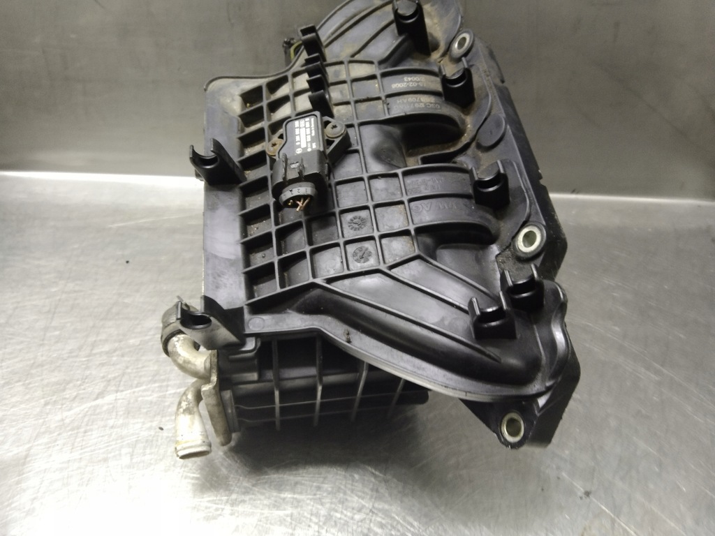 VW AUDI SKODA 1.4 TSI INDUCTION MANIFOLD 03C129711AD Product image