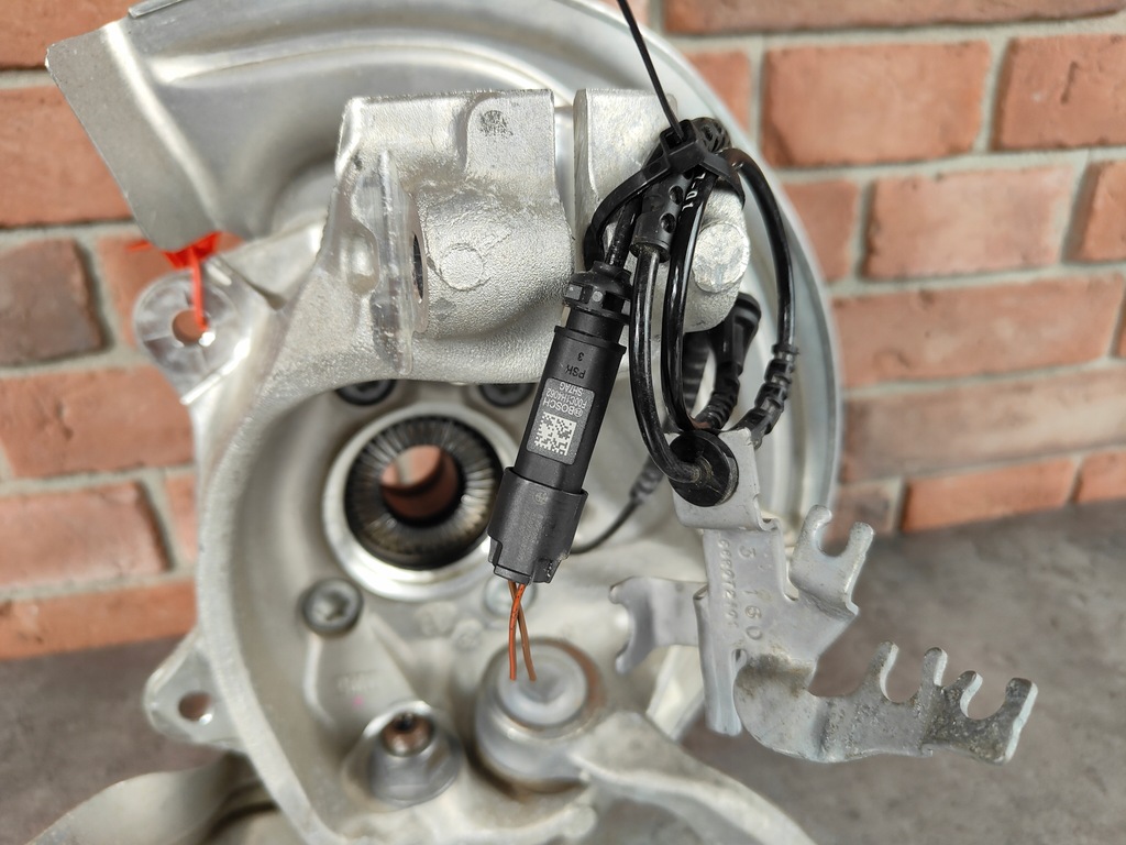 BMW G01 X3 G02 X4 Αριστερά πλήμνη Product image