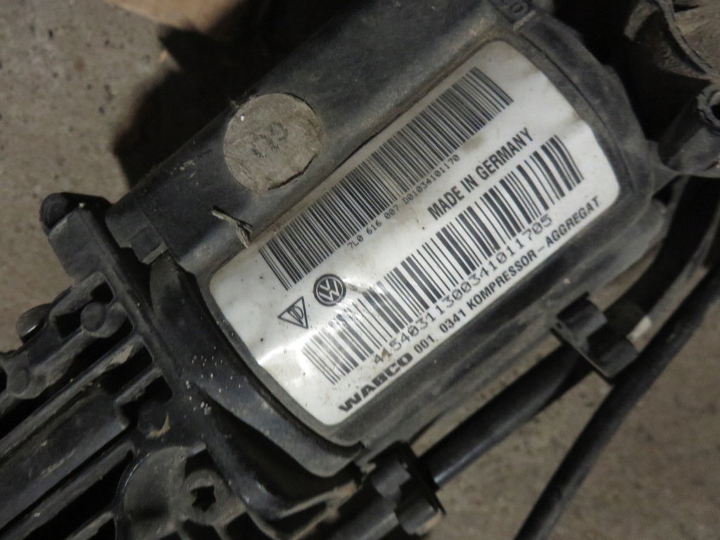 Αντλία ανάρτησης συμπιεστή Porsche OE 7L0616007 (R) Product image