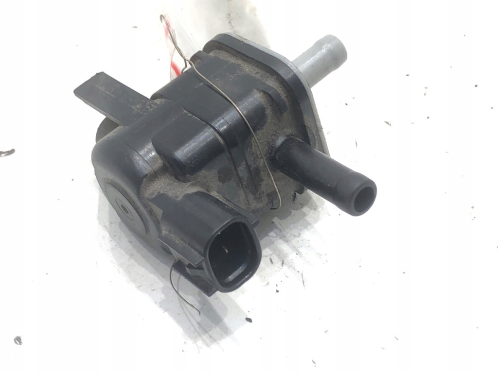 VACUUM VALVE TOYOTA COROLLA E21 1.8 98HP 90910-12276 Product image