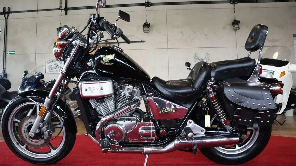 HONDA VT 750C / 700C SHADOW EMBLEM ΚΑΛΥΜΜΑ ΡΑΦΙΟΥ ΑΝΑΡΤΗΣΗ ORIGINAL Product image