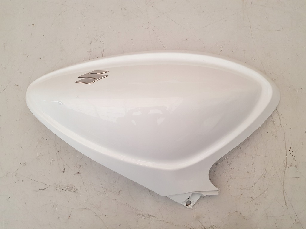 Θωρακική ασπίδα αριστερή πλευρά Baczy Suzuki SFV 650 Gladius 09-15 Καλύψτε τη δεξαμενή Product image