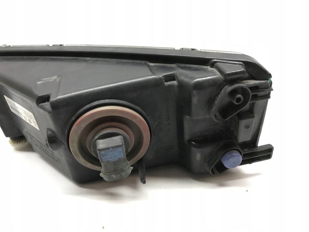 Volkswagen Amarok 2010 Δεξιά ομίχλη Light 2H6941700A Product image