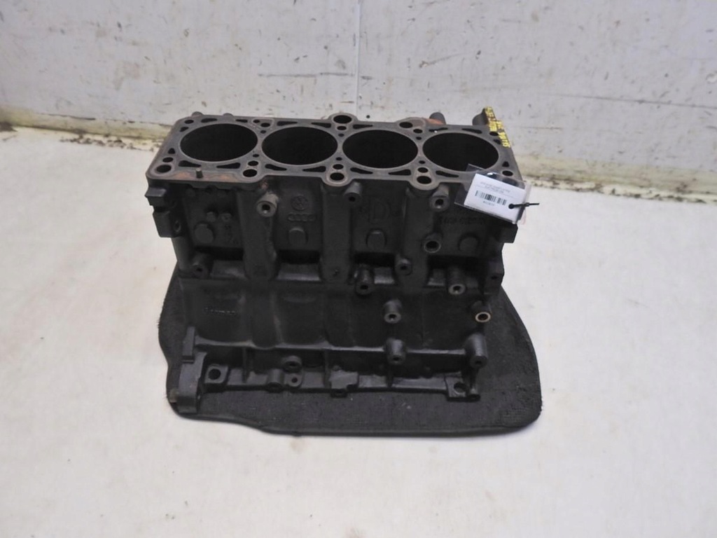 ENGINE BLOCK AUDI A4 B7 2.0 TFSI BWE Product image