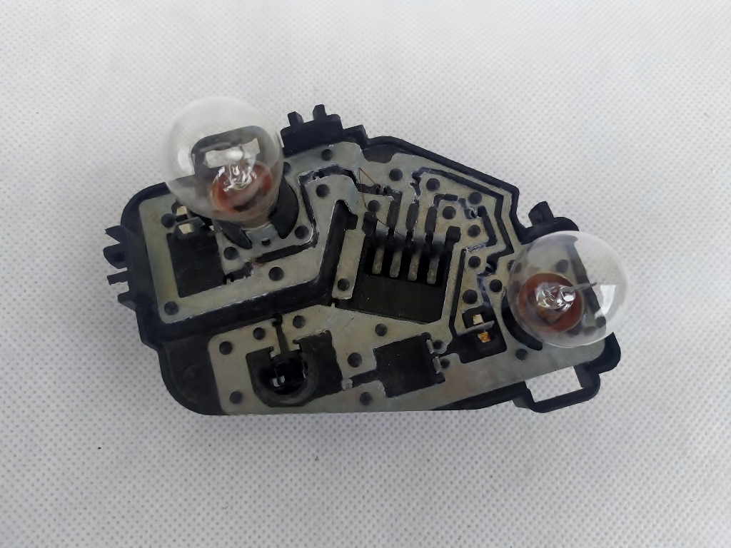 BMW 2 F45 ΥΨΗΛΟ LED ΦΩΤΙΣΤΙΚΟ ΧΕΙΛΙΟΥ ΔΕΞΙΟ ΕΝΣΩΜΑ Product image