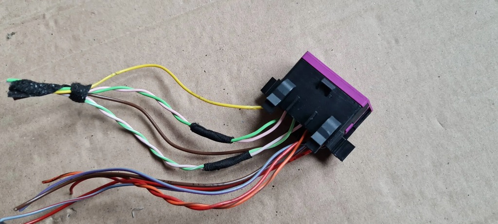 A5 8W PLUG OBD SOCKET 3A0972695A A7 4G A4 B8 S4 B9 Q5 Q3 Product image
