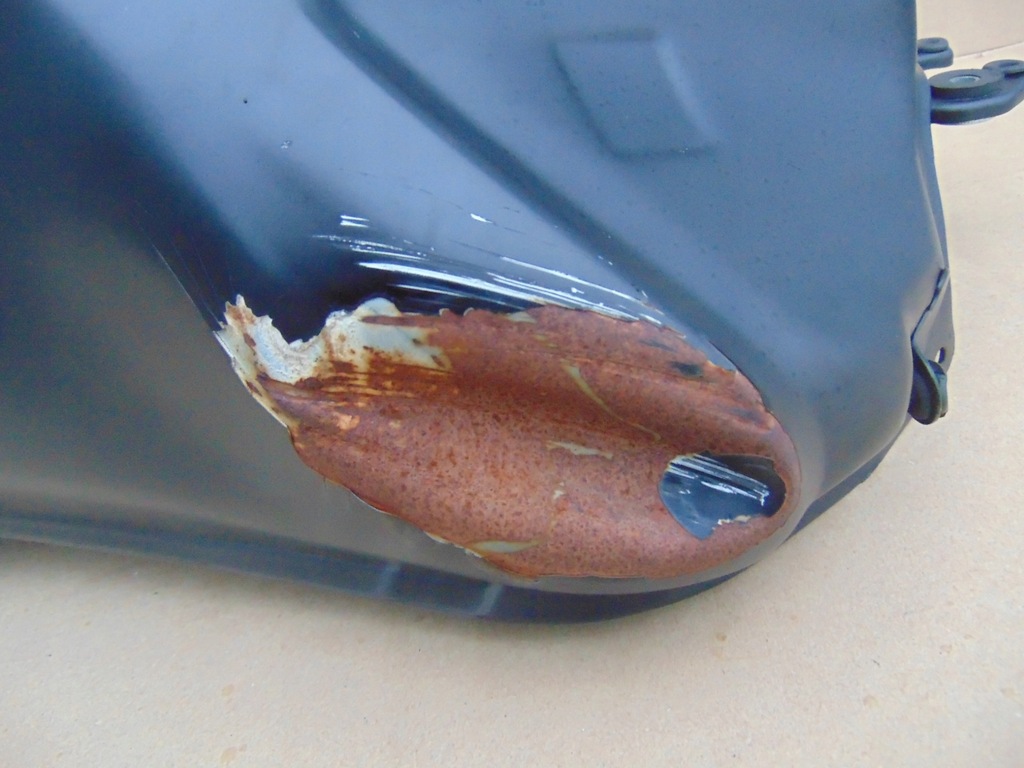 KAWASAKI ER6F 12-16 ΔΕΞΑΜΕΝΟ ΚΑΥΣΙΜΟΥ Product image