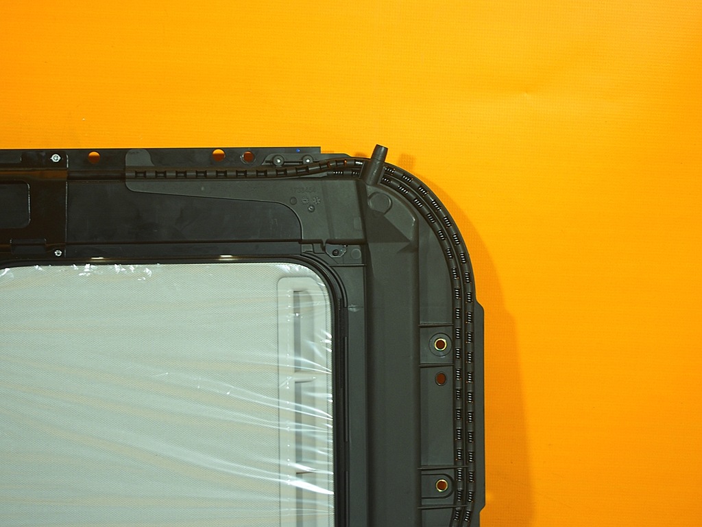 Audi A5 8T Sunroof Roller blind 8t8877041e 14KM Product image