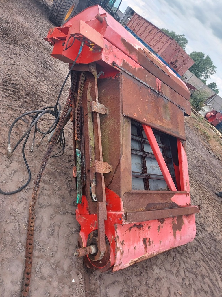 ΤΡΟΦΟΔΟΤΗΣ ΜΕ ΚΛΙΣΗ ΛΑΙΜΟΥ Massey Ferguson MF 7254 Product image