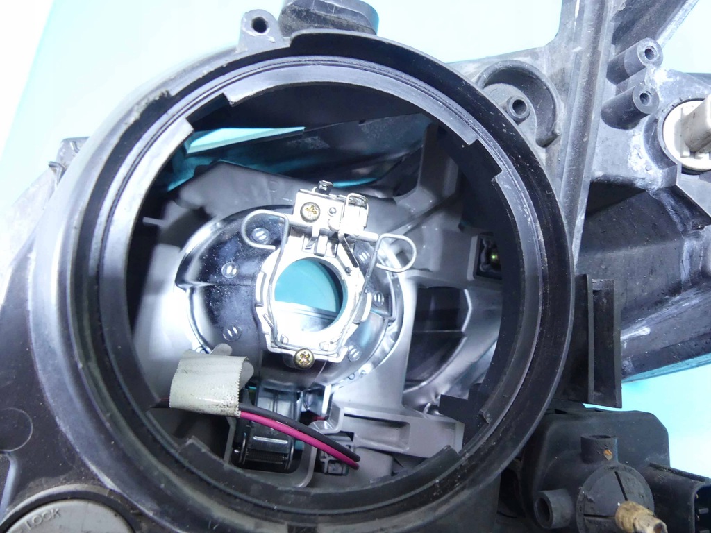 ΔΕΞΙΟΣ ΠΡΟΦΟΡΟΣ BIXENON HONDA FR-V 05-07 EUROPE Product image