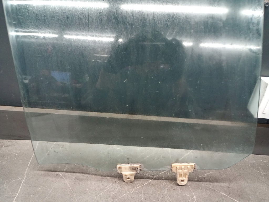 Δεξί γυαλί πίσω Nissan Terrano και 91r Product image