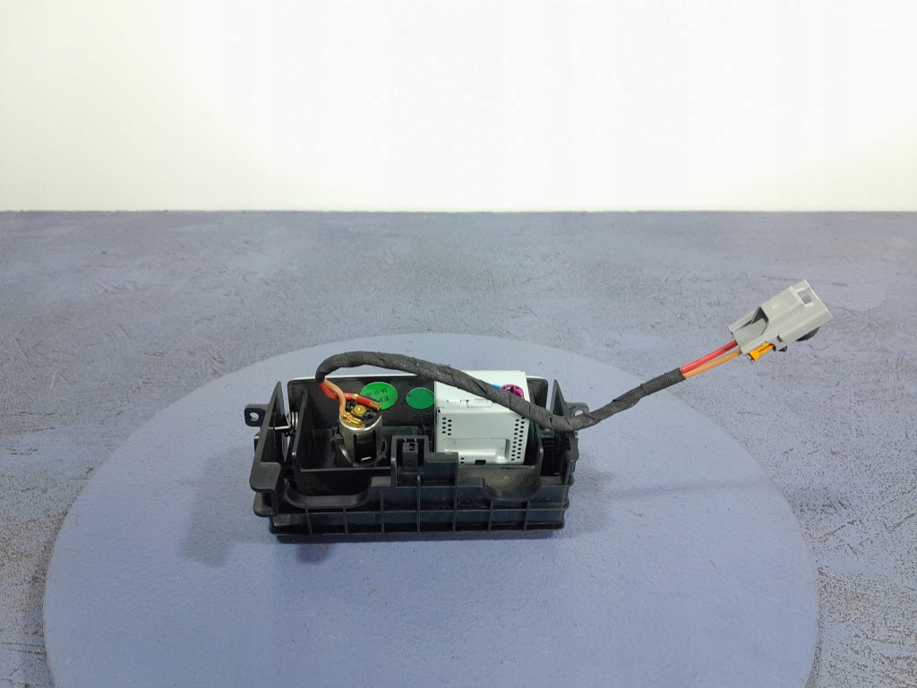 Volvo S90 II V90 Socket 12V Θύρα 2x USB πλαίσιο 31415911 Product image