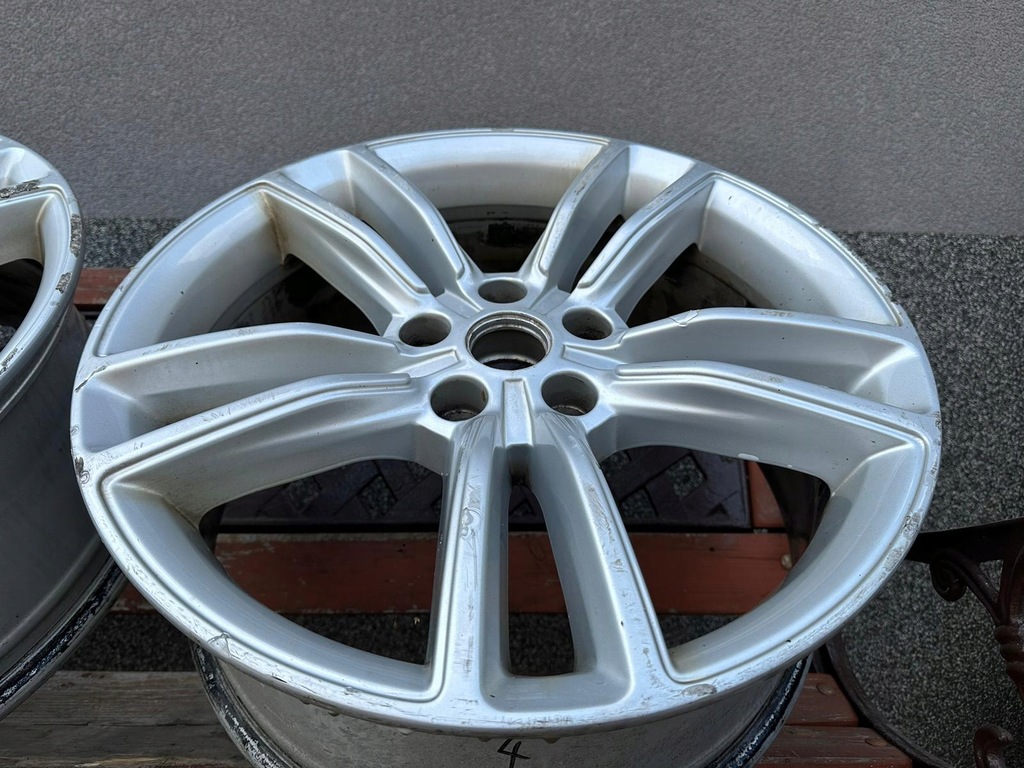RIM TESLA MODEL S 8x19 ET40 5x120 6007214-00-D (1354) Product image