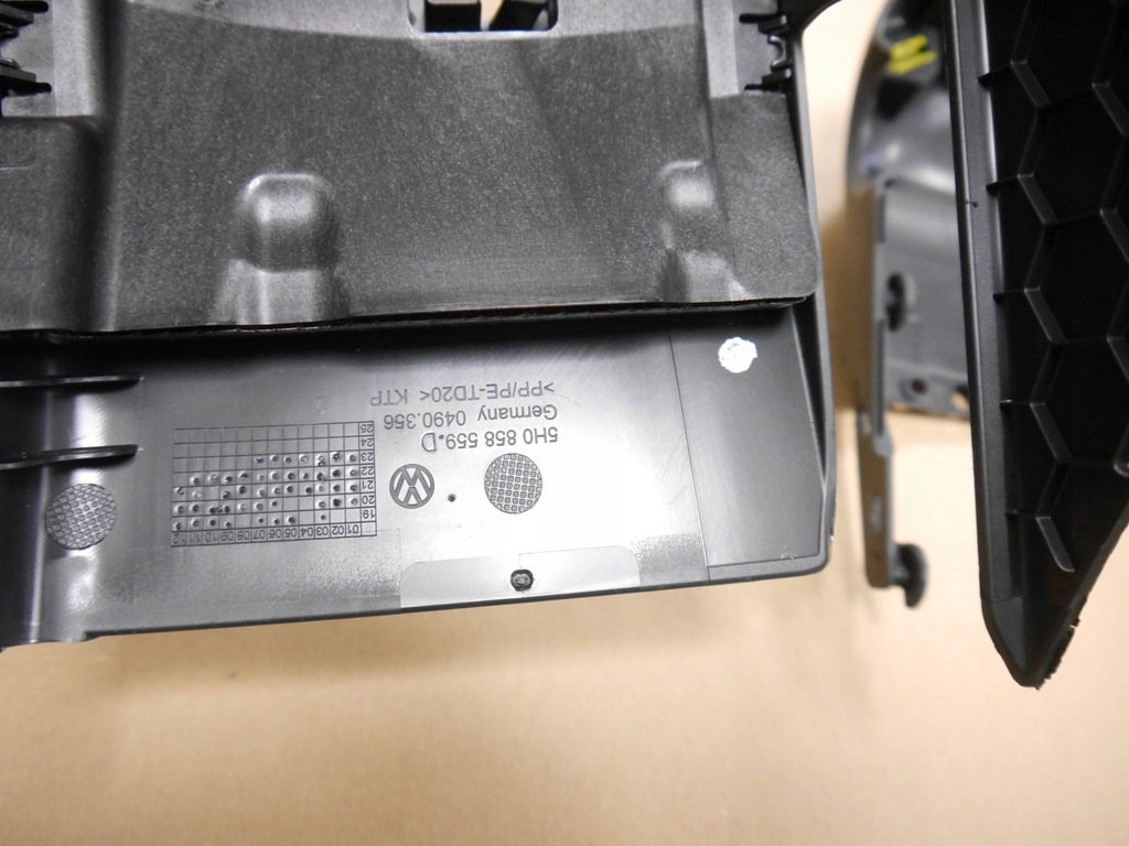VW Golf 8 VIII κάλυμμα στήλης διεύθυνσης 5H0858559D 5H0858560 Product image