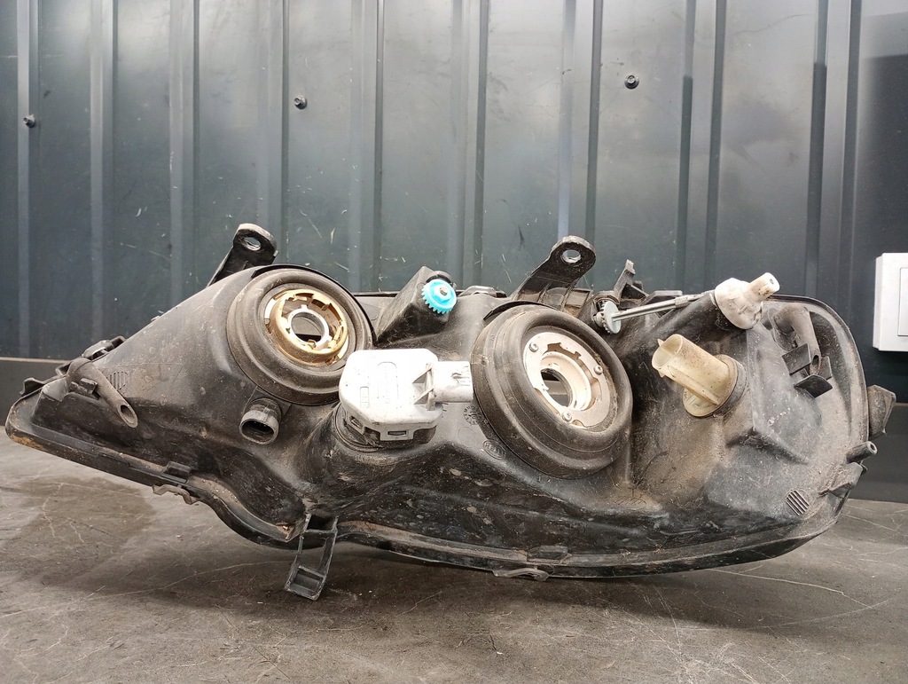 Δεξιά προβολέας Opel Astra II Hella Product image