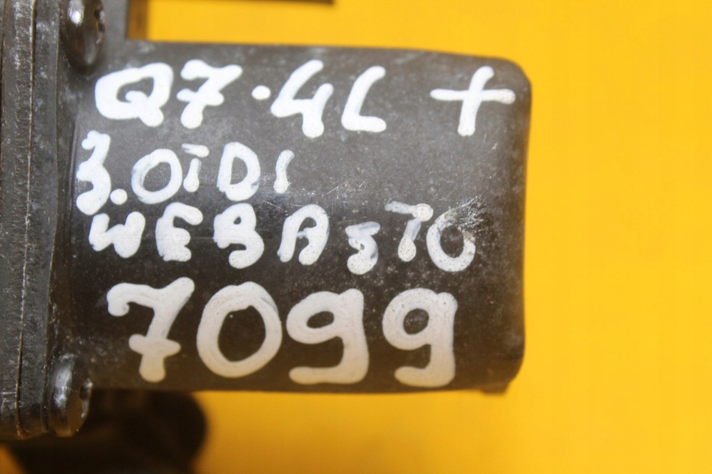 Elektrozdór Audi Q7 4L VW Touareg 1T0820036C Valve Heater Valve Product image