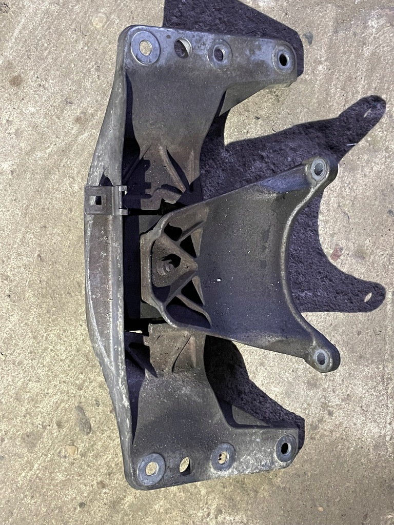 ΜΑΞΙΛΑΡΙ ΠΑΤΟΥ ΚΙΒΩΤΙΟΥ BMW E60 E616761108 6761106 Product image
