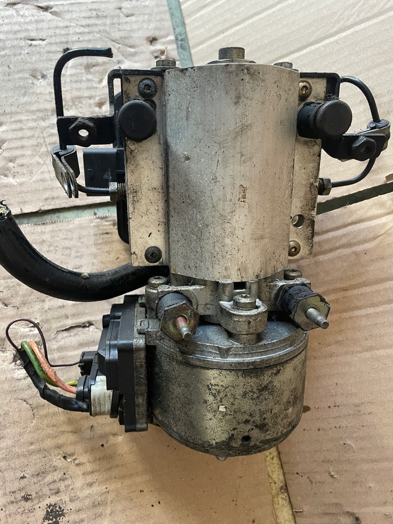 ΑΝΤΛΙΑ ΣΥΜΠΙΕΣΤΗ ΑΝΑΡΤΗΣΗΣ CITROEN C5 II LIFT COMPLETE FUNCTIONING ORIGINAL Product image