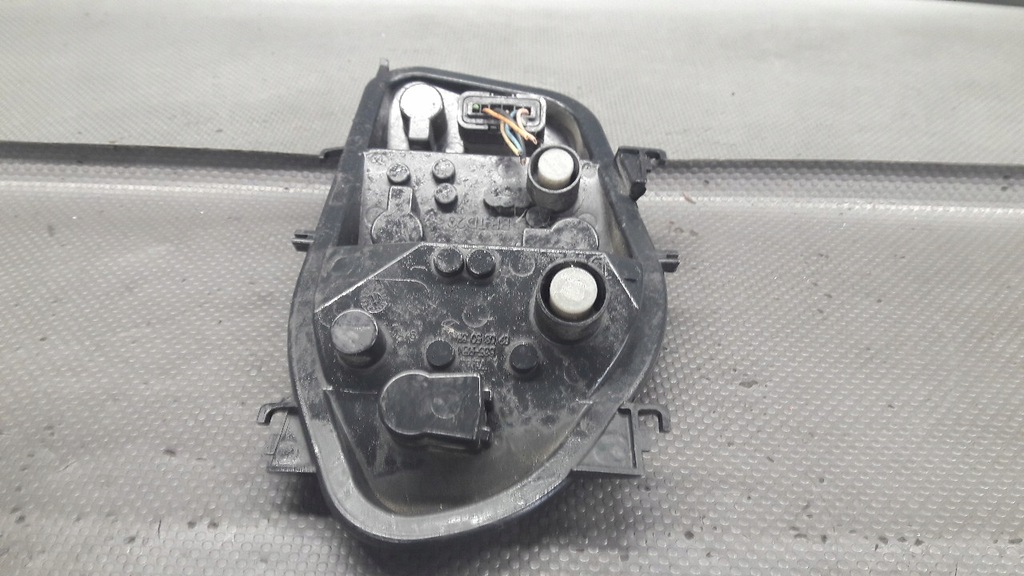 89035088 Ένθετο πίσω δεξιού φανού Renault Clio III Product image