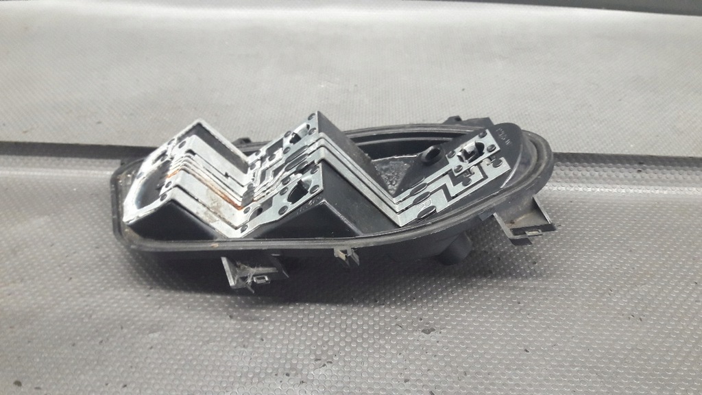 89035088 Ένθετο πίσω δεξιού φανού Renault Clio III Product image